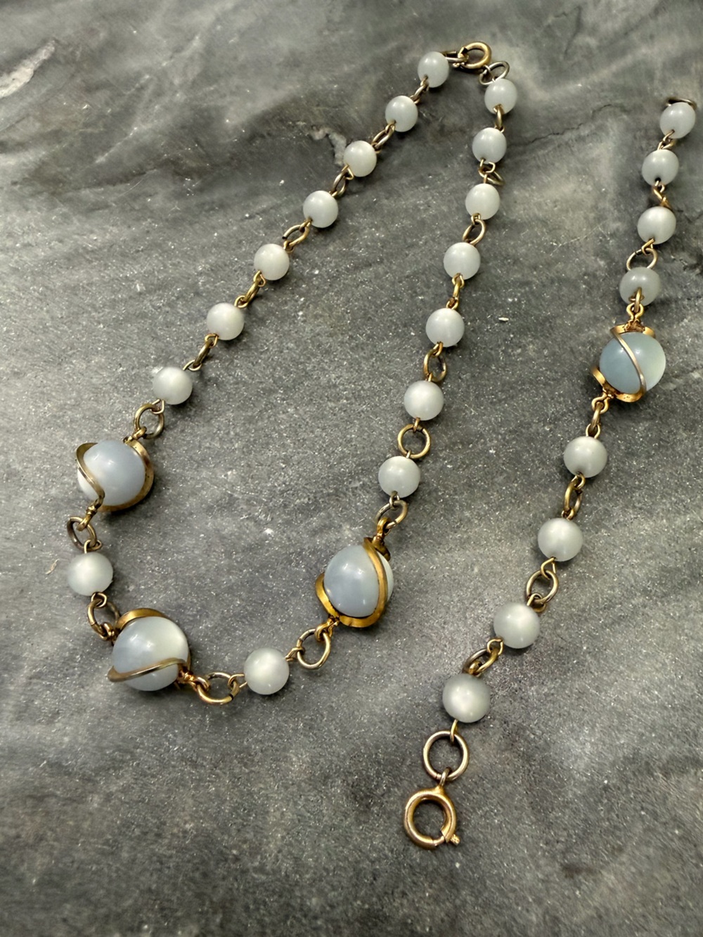 Vintage Gold Moonstone Moonglow Lucite Beaded Necklace Bracelet Set - Picture 7 of 8